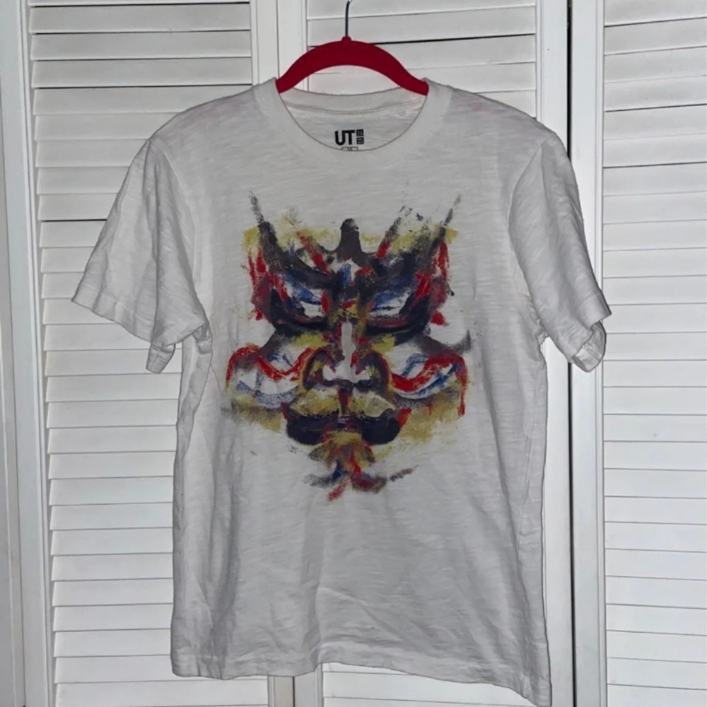 Uniqlo T Shirt